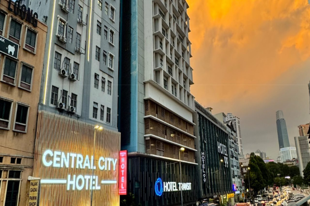 Central City Hotel at Chintatown