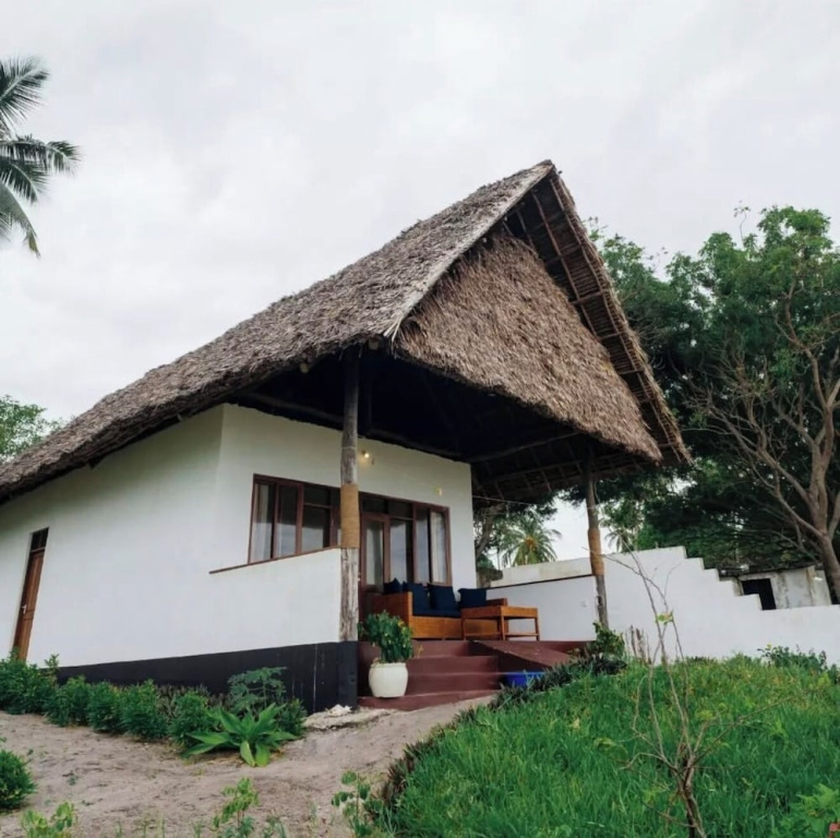 Maisara Mafia Beach Lodge