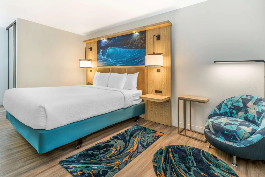 Standard Double room (full double bed)
