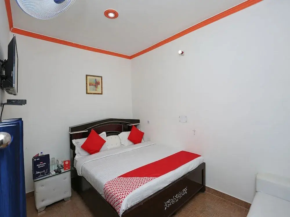 Hotel Dolly By OYO Rooms