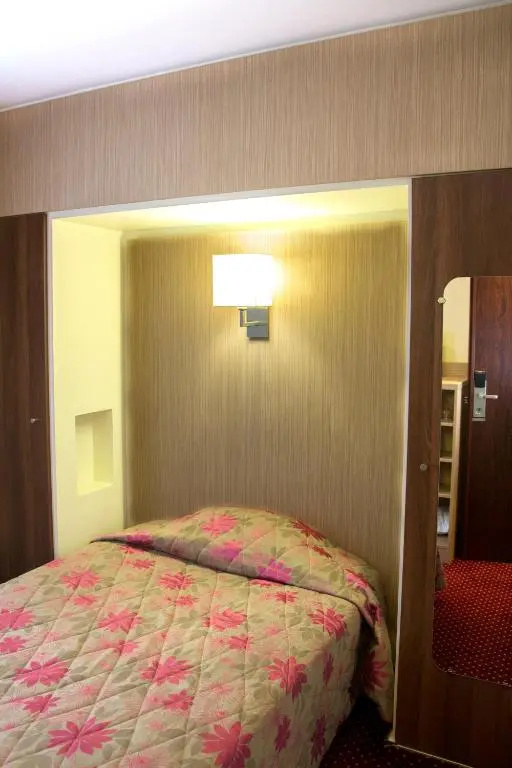 Hôtel Terminus Montparnasse 97