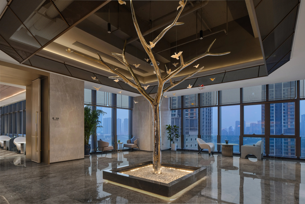 voco Chongqing Chaotianmen by IHG