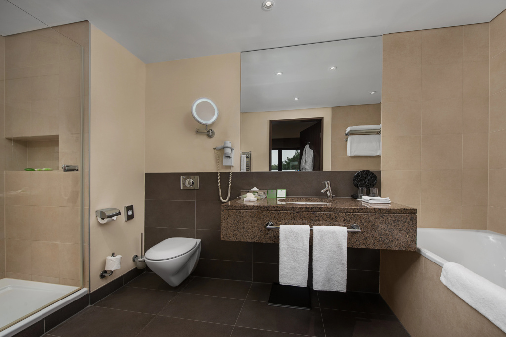 Holiday Inn Resort Warszawa Józefów**** by IHG - Général
