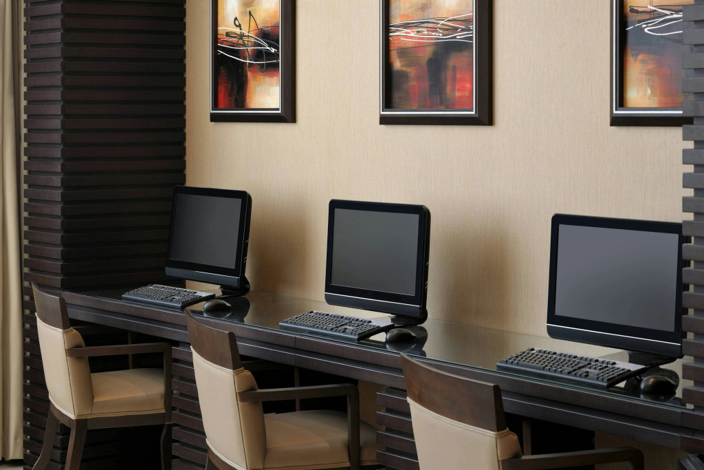 Отель Courtyard by Marriott Riyadh Diplomatic Quarter в Эр-Рияде