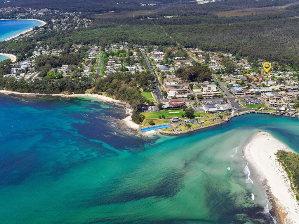 Bay Swell in the Heart of Huskisson