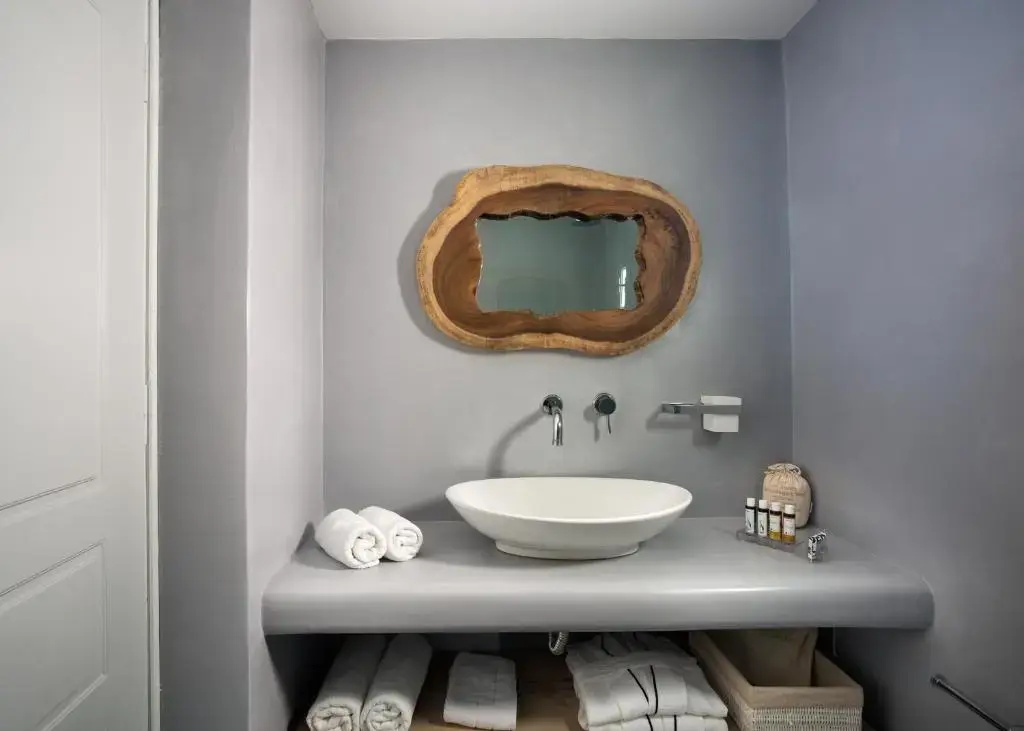 Standard Double Basement room with sea view (full double bed)