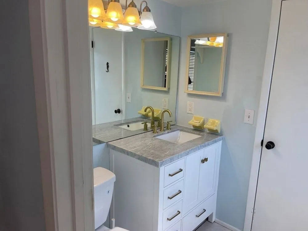 Spring Break 3 Bedroom Home by Redawning