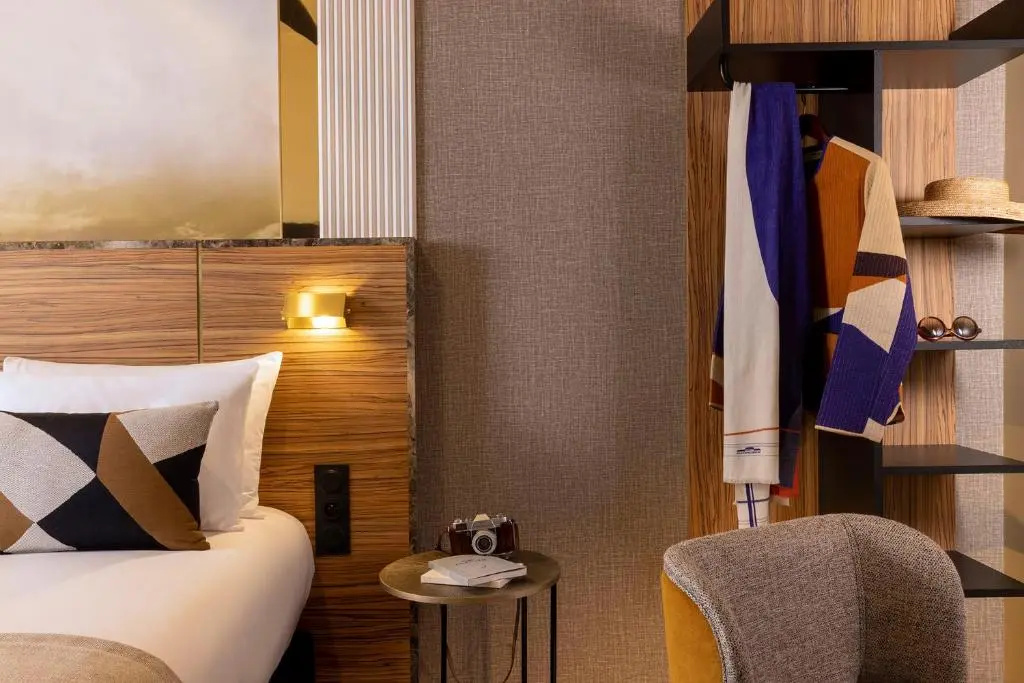 Hotel Le Rocroy 88