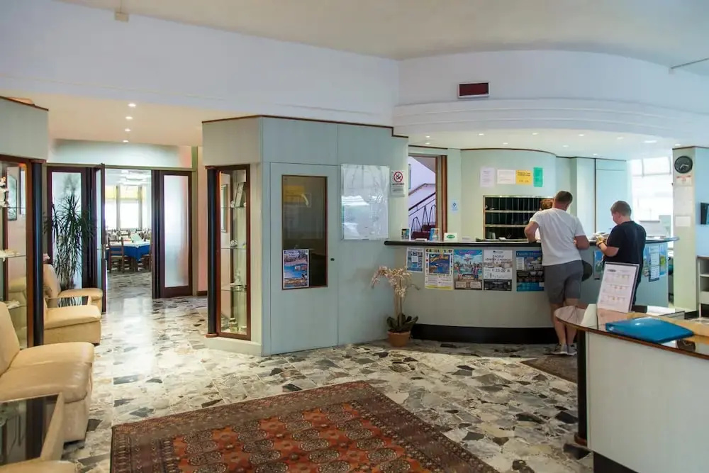 Hotel photo 2
