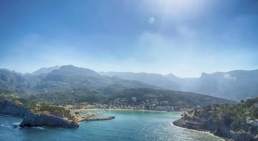 Beach & Waterfront
