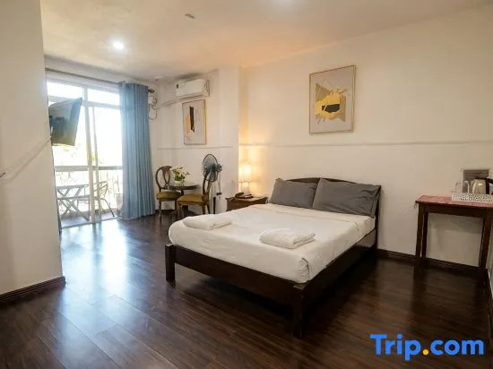 Superior Double room (full double bed)
