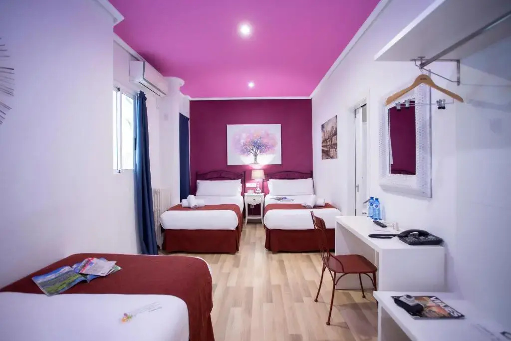 Triple room