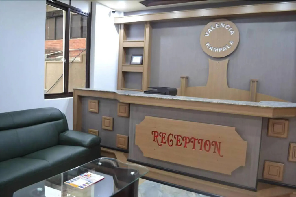 Lobby & Reception