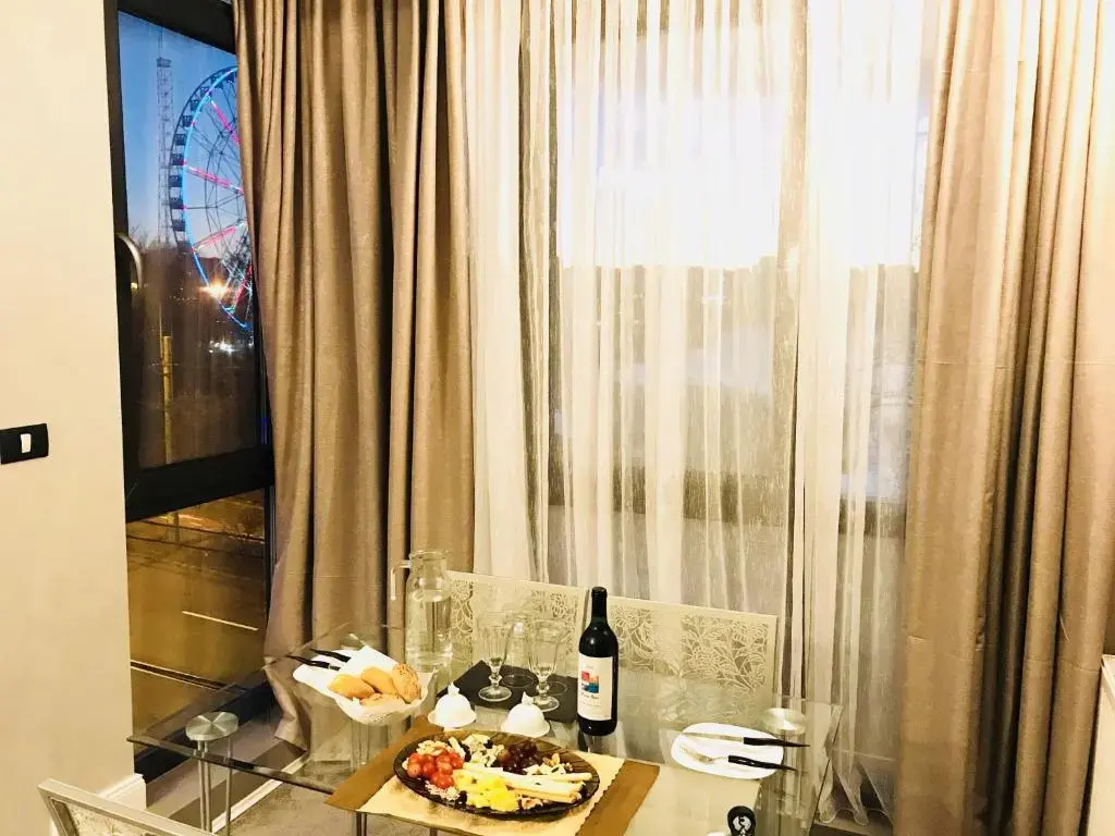 Deluxe Suite