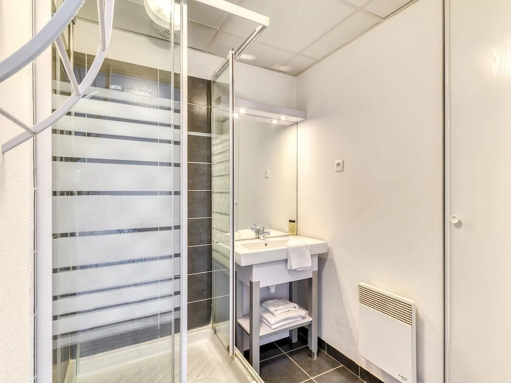 Afficher la photo 7 — Coastal Stay for 4 With Air-conditioning