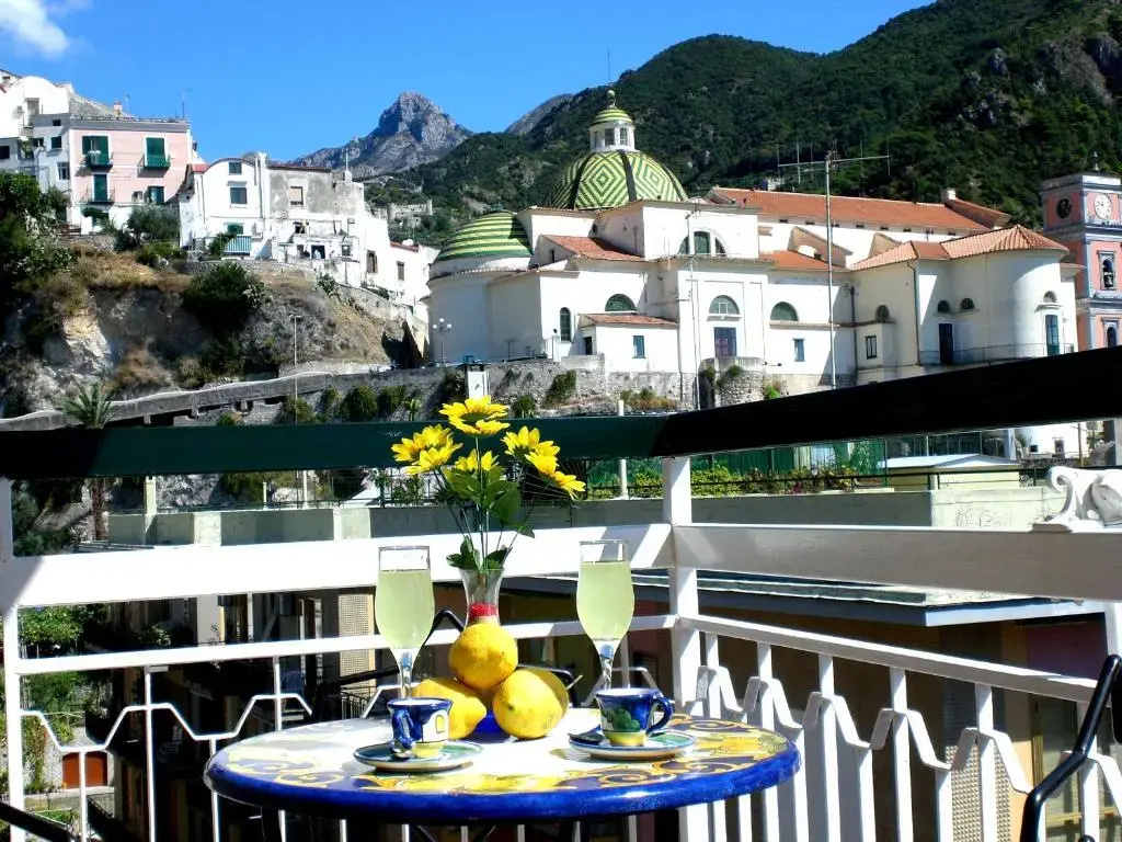 Standard Triple room with balcony