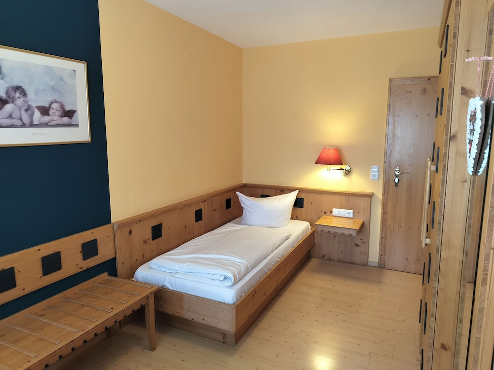 Hotel Hirsch - Chambres