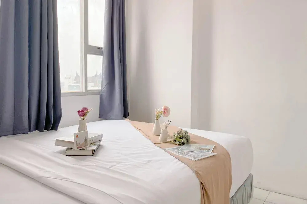 New Furnished And Comfy 2Br Menteng Square Apartment