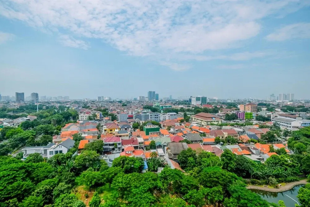 Comfort Green Pramuka 2BR Apartment