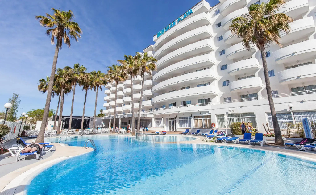 Gran Playa Hotel — 2