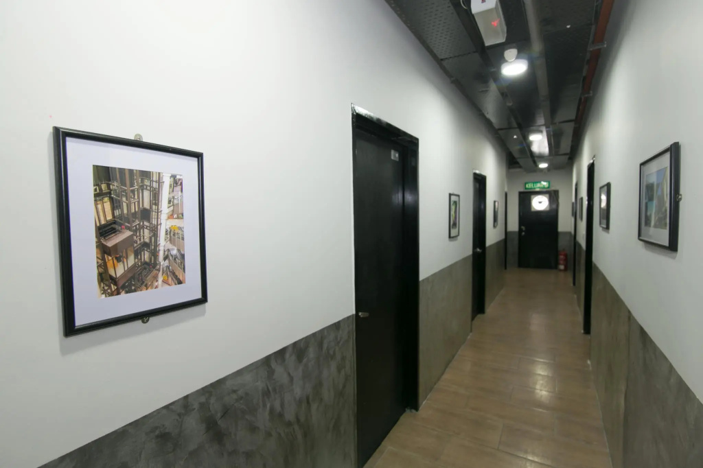 Lobby & Reception