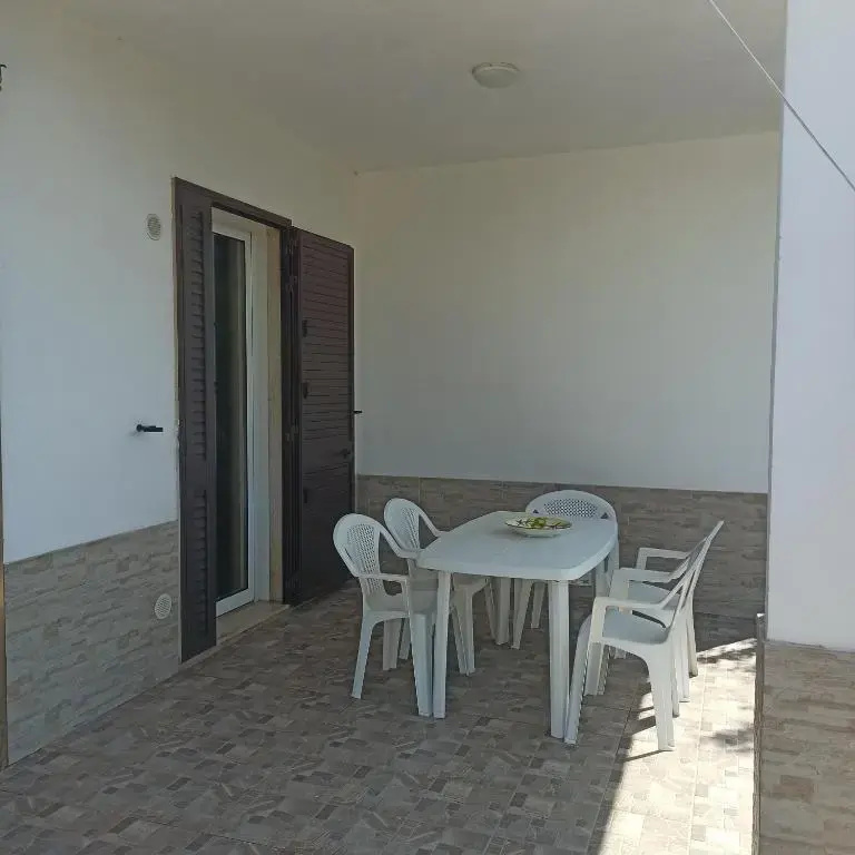 2 Bedrooms Cottage