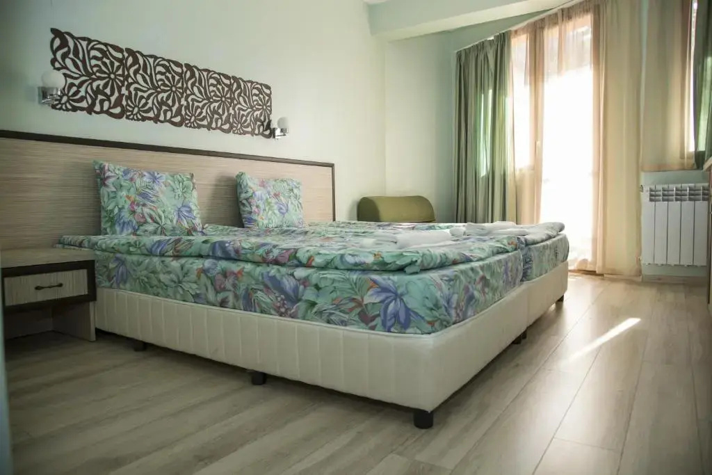 Hotel Emaly Green - Chambres