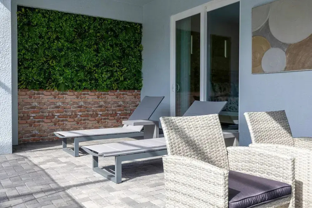 Family Friendly 5BR Home Pool Patio Room for 10