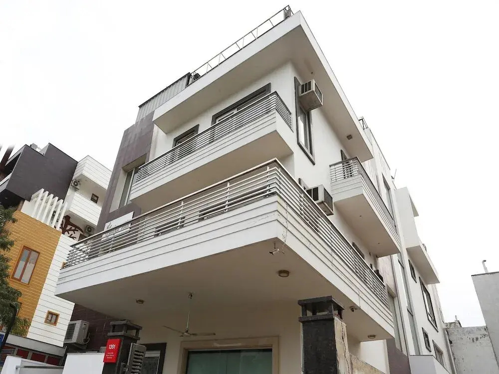 Finestays Homestay