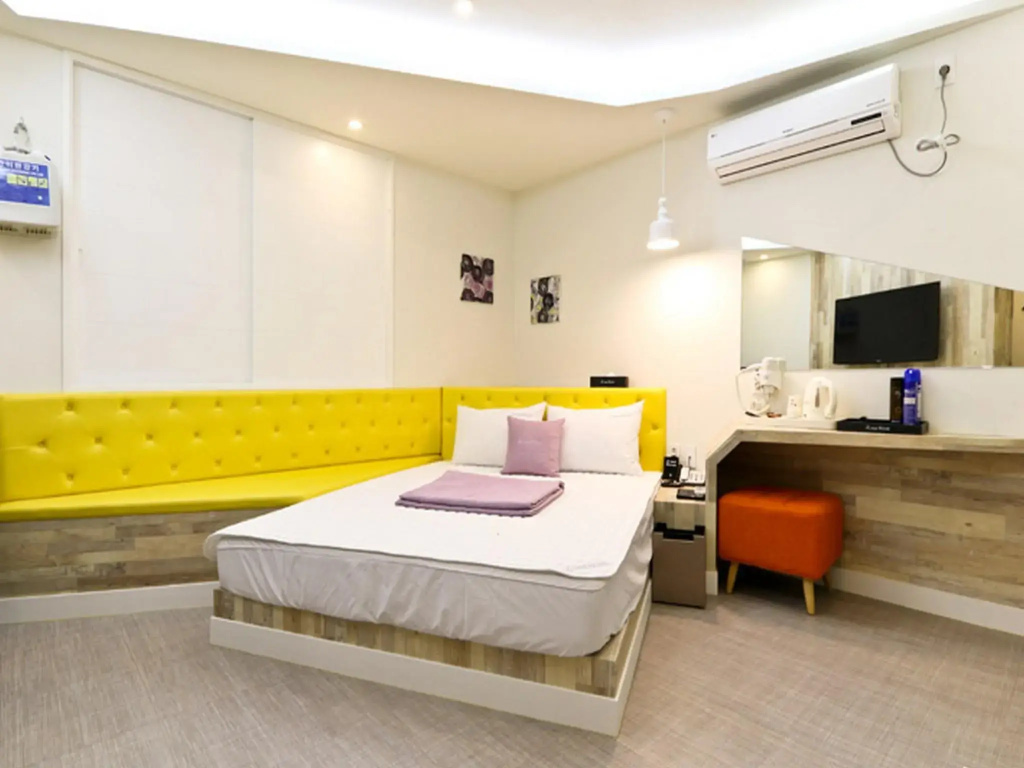 Home Hotel - Chambres