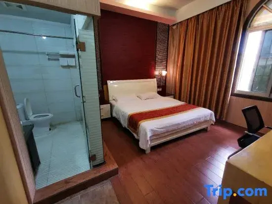 Deluxe Double room (full double bed)