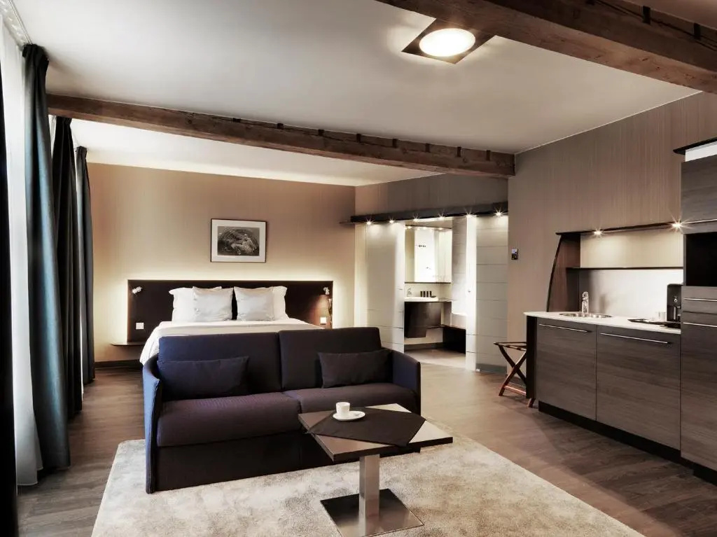 Exclusive Double room (full double bed)