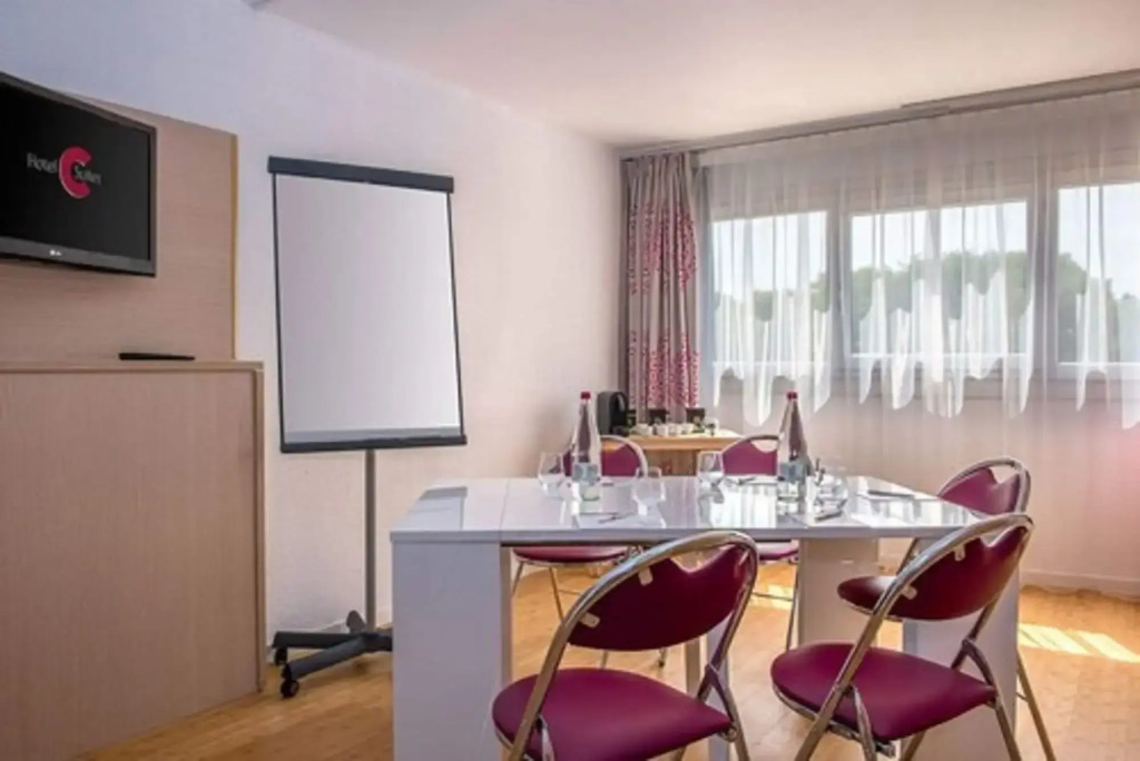 C Suites — фото 2