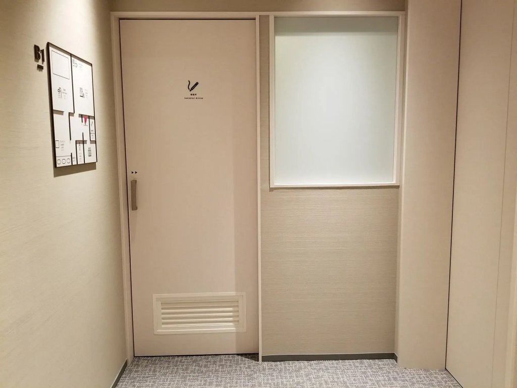 Glansit Akihabara Comfort Capsule Hotel — фото