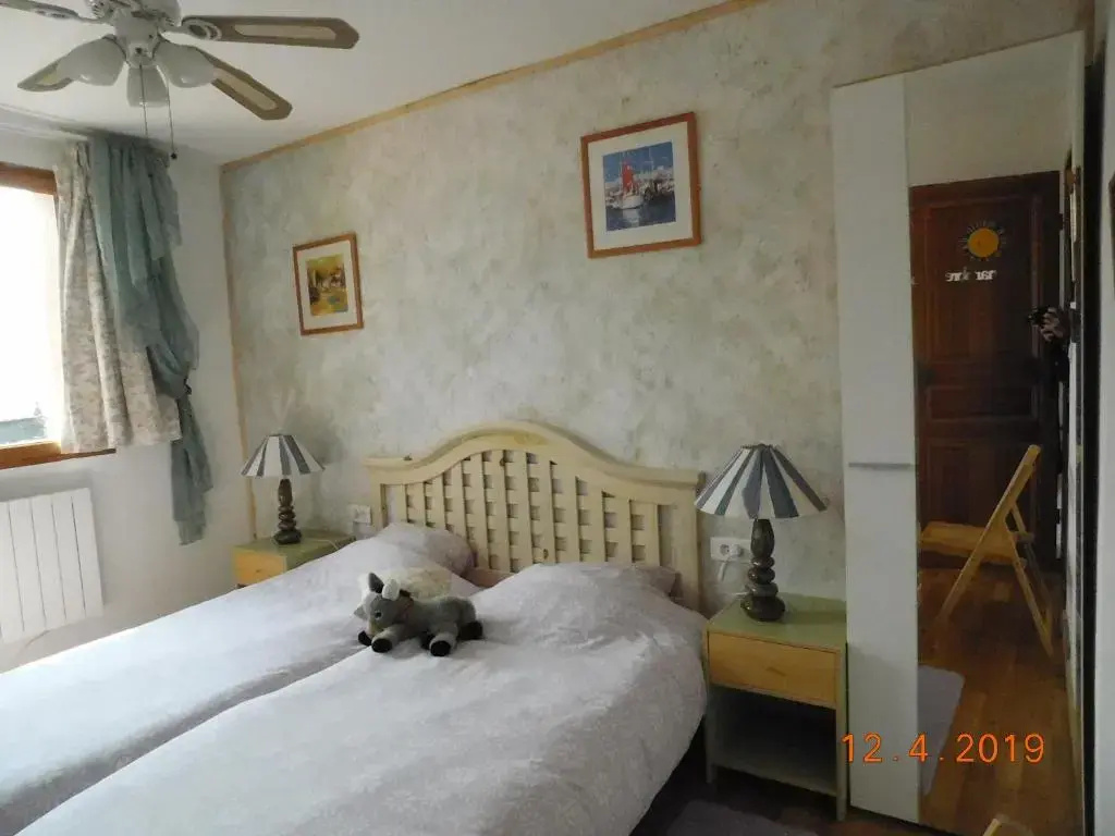 Economy room