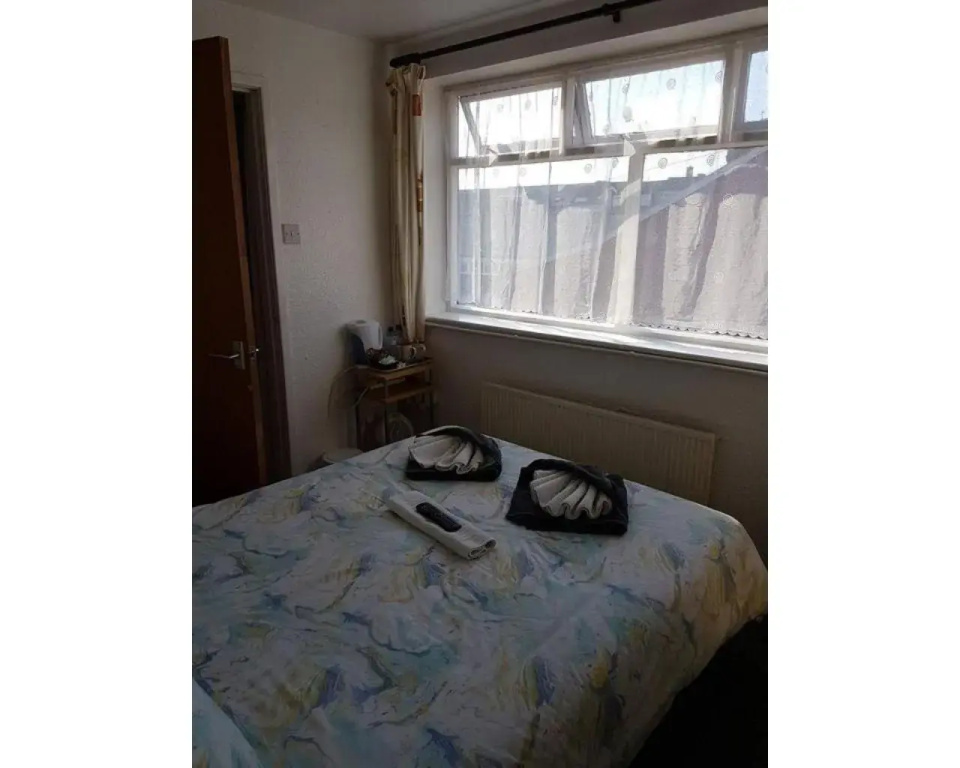 Standard Double room (full double bed)