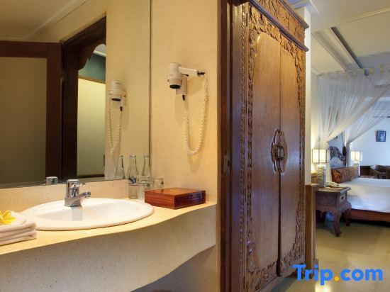 Keraton Jimbaran Resort & Spa