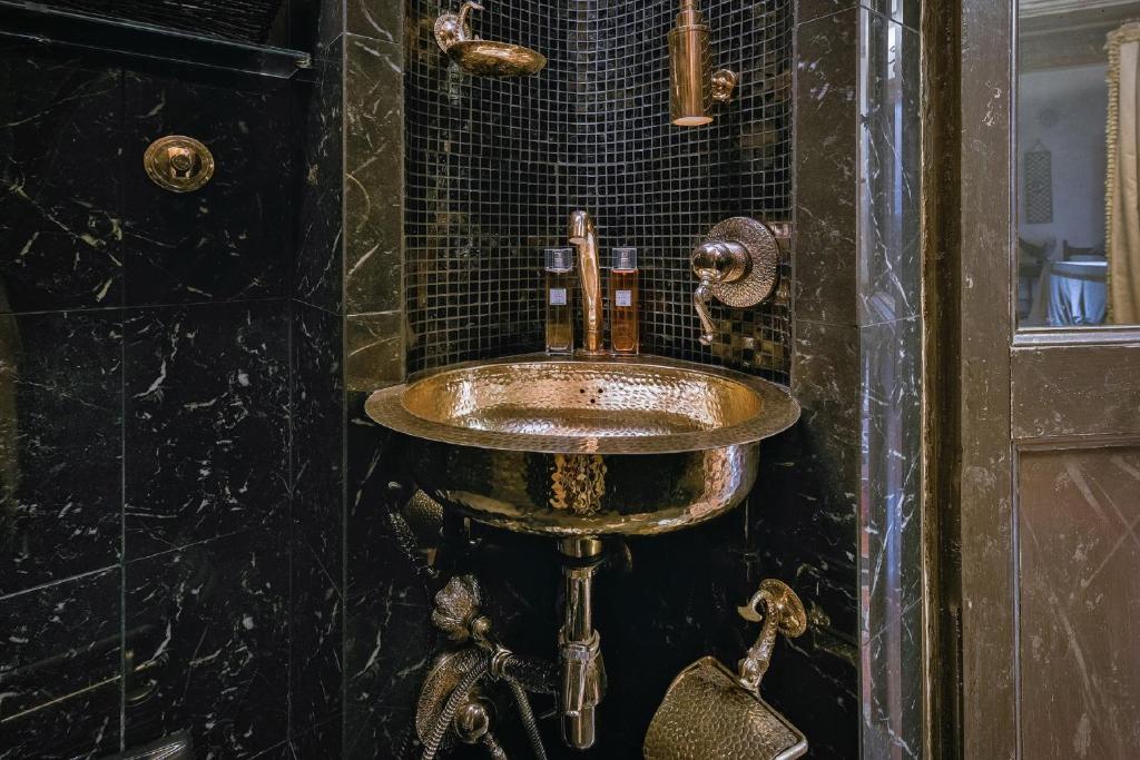 Palazzo Coli Bizzarrini Image 34