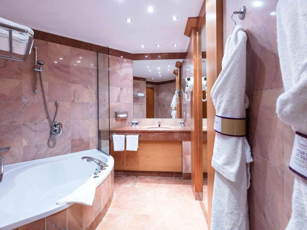 Hotel Mercure Luxembourg Kikuoka Golf & Spa - Général