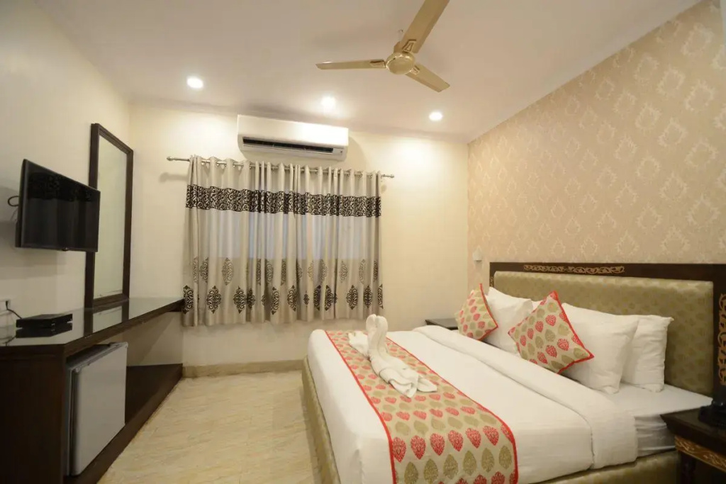 Hotel photo 12