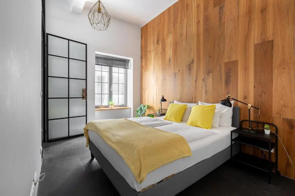 Suite with city view