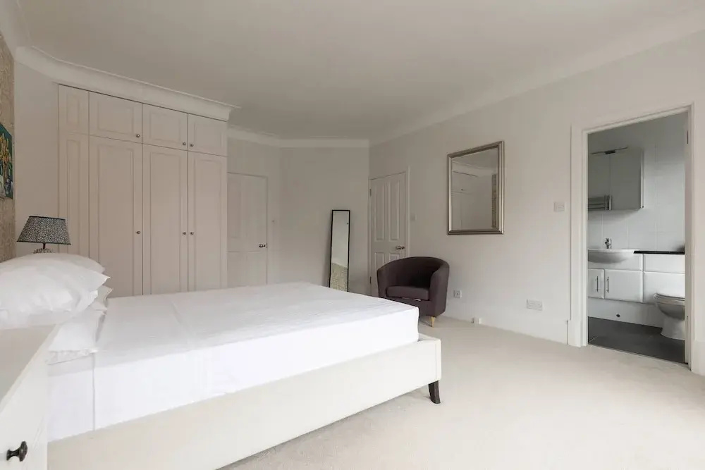 Sloane Avenue IV by Onefinestay