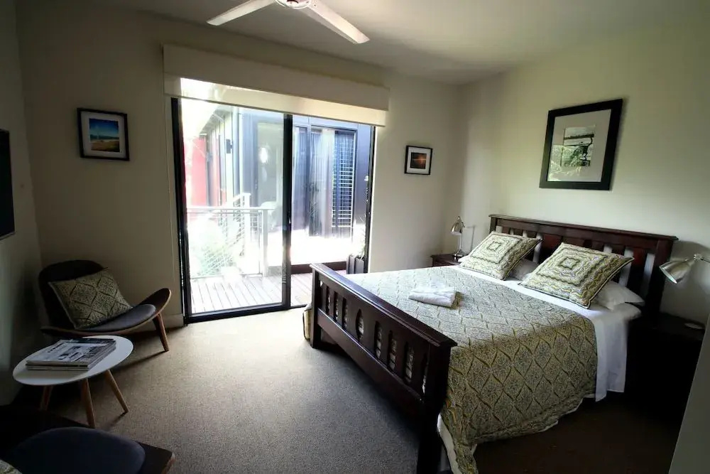 Phoenix Eumundi Bed & Breakfast