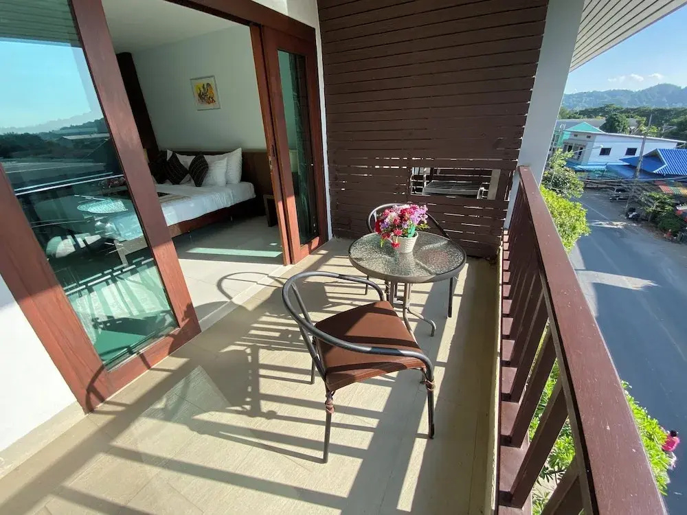 Superior Double room with balcony (full double bed)
