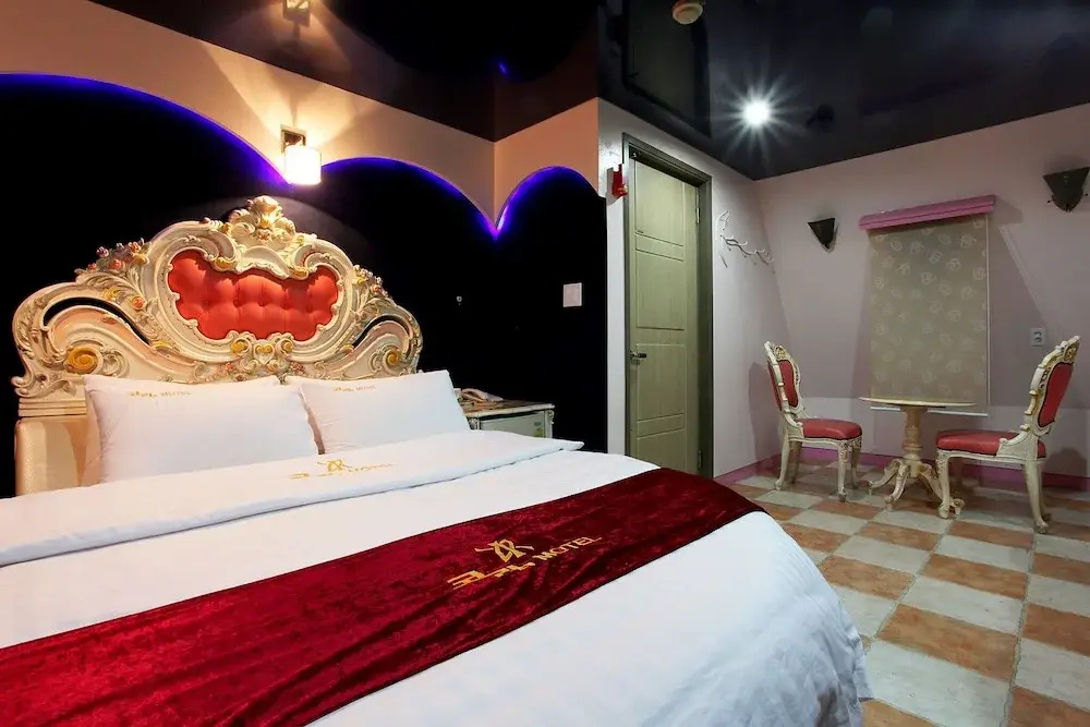 Hotel photo 13