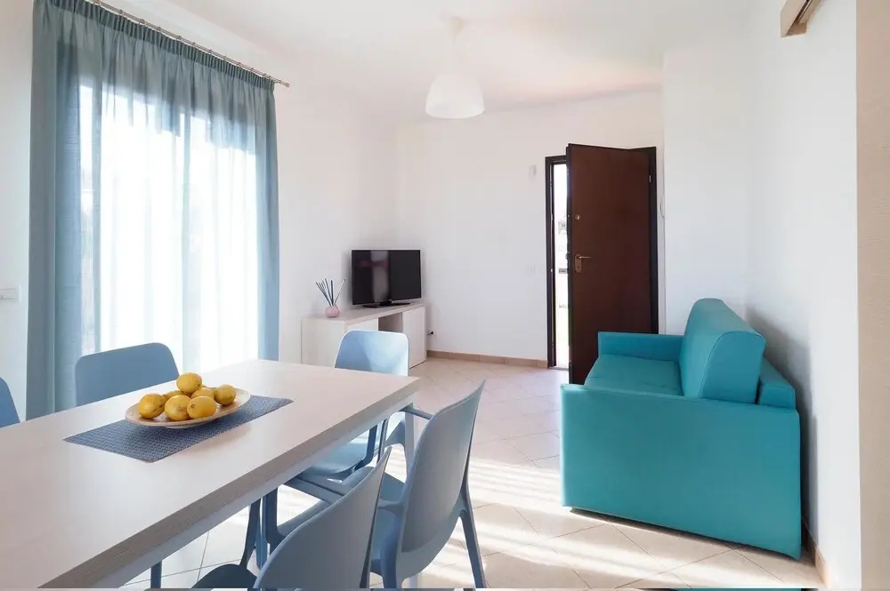 2 Bedrooms Cottage