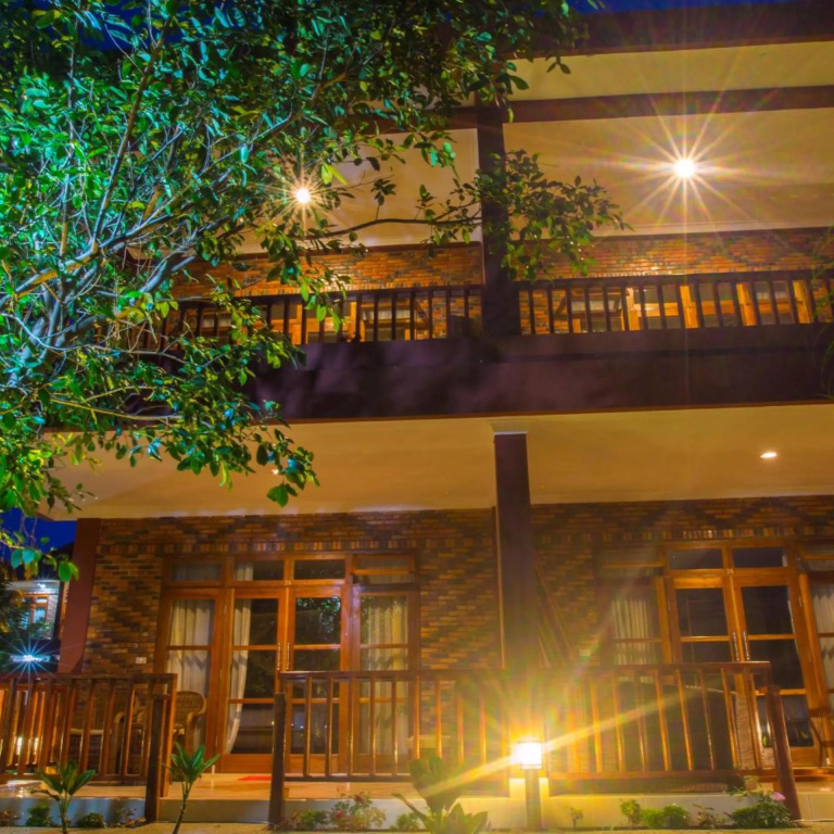 Toba Village Inn in Tuk Tuk