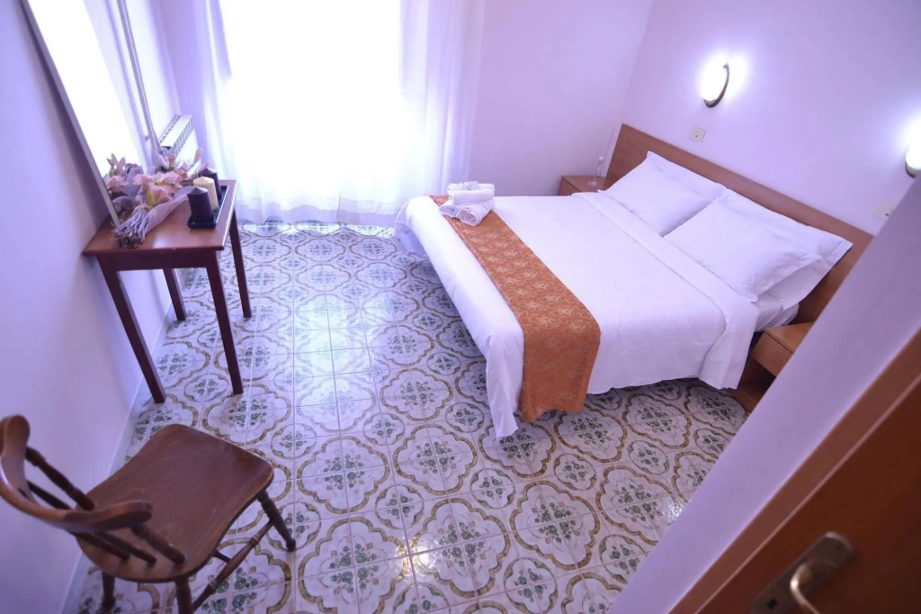 Hotel Cathrine — 3