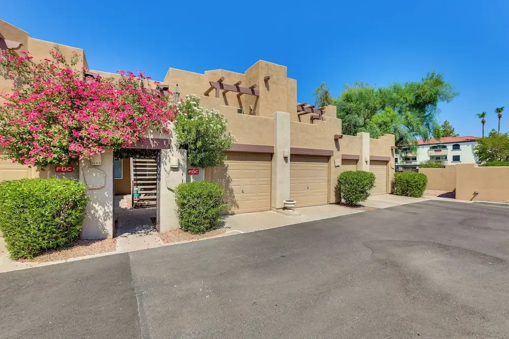 1 Mi to Old Town! Golf Getaway in Pueblo Verde