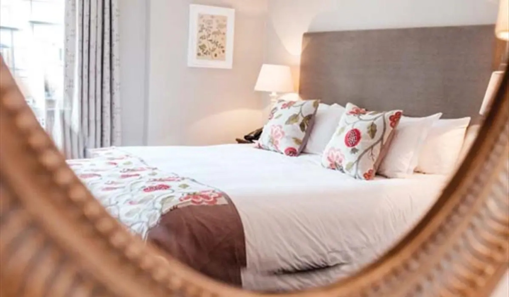 Отель No. 30 Knightsbridge в Лондоне